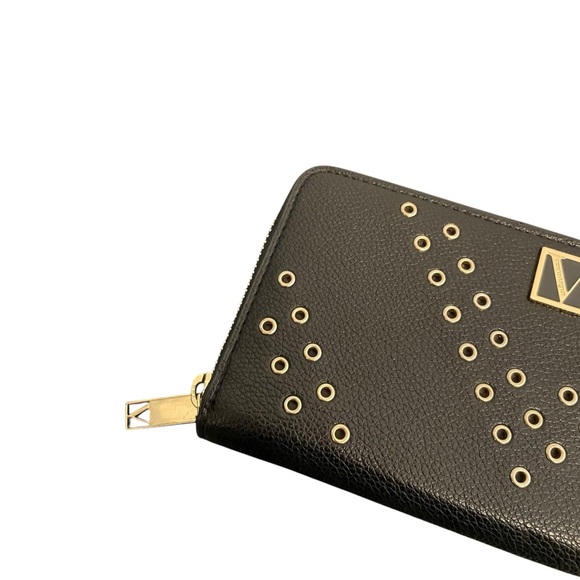Victoria Secret Black Grommet Studded Wallet Zip Around NWOT - Picture 3 of 5